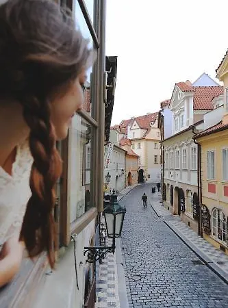 Orea Place Charles Bridge 4*